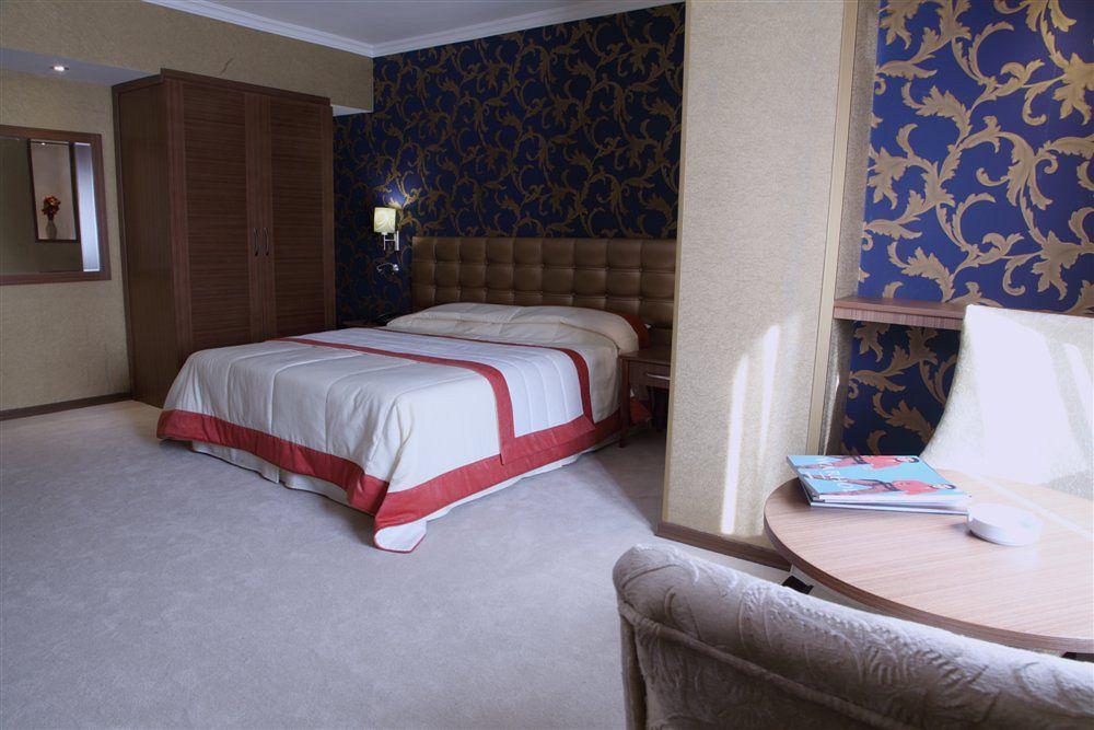 Mira Otel Alsancak Esmirna Exterior foto